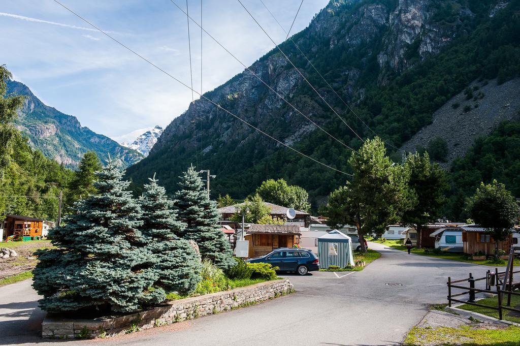 Villaggio Turistico Camping Cervino Antey-Saint-Andre Luaran gambar