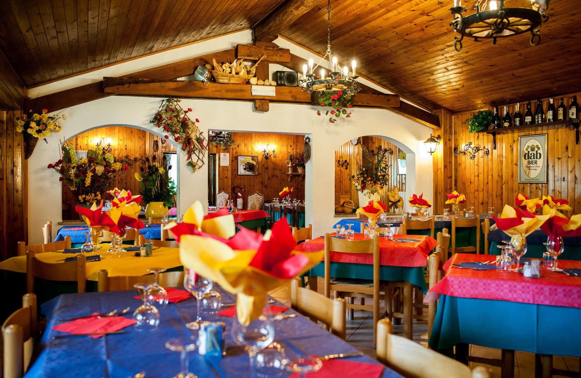 Villaggio Turistico Camping Cervino Antey-Saint-Andre Luaran gambar